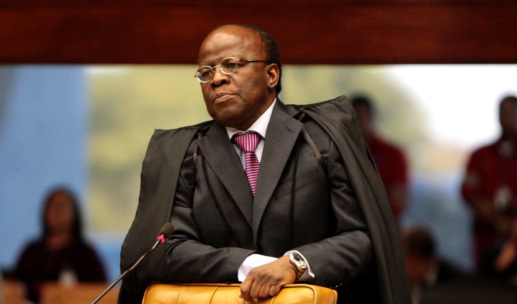 Estadão exalta voto de Joaquim Barbosa (Foto: STF/Divulgação) Estadão exalta voto de Joaquim Barbosa