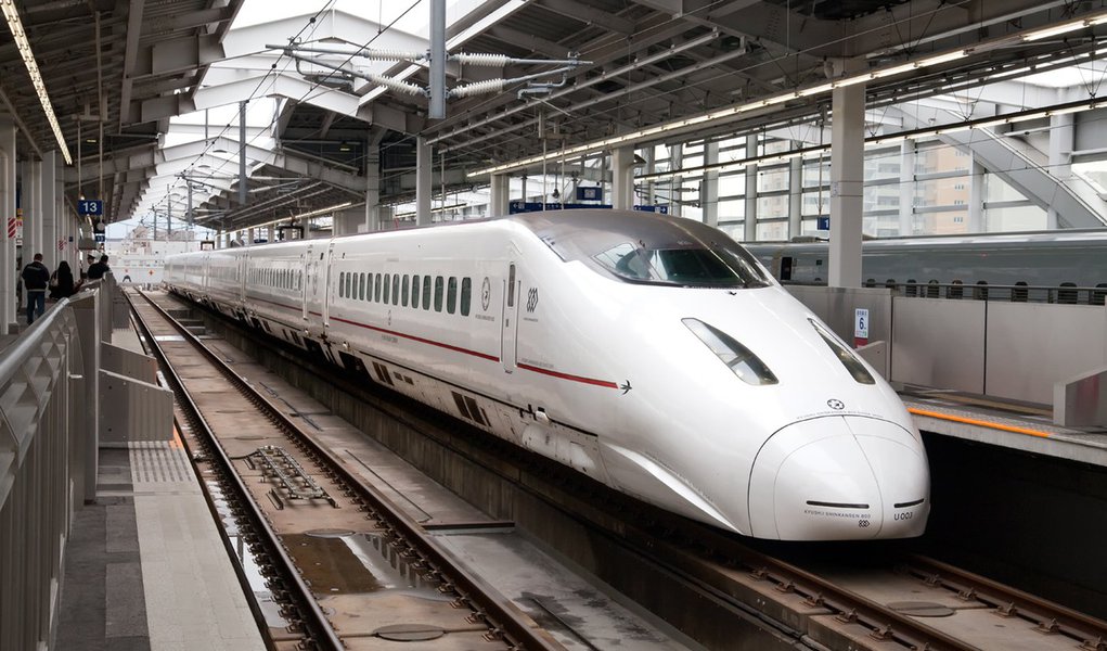 Leilão do trem-bala é marcado para maio de 2013 (Foto: Shutterstock) Leilão do trem-bala é marcado para maio de 2013