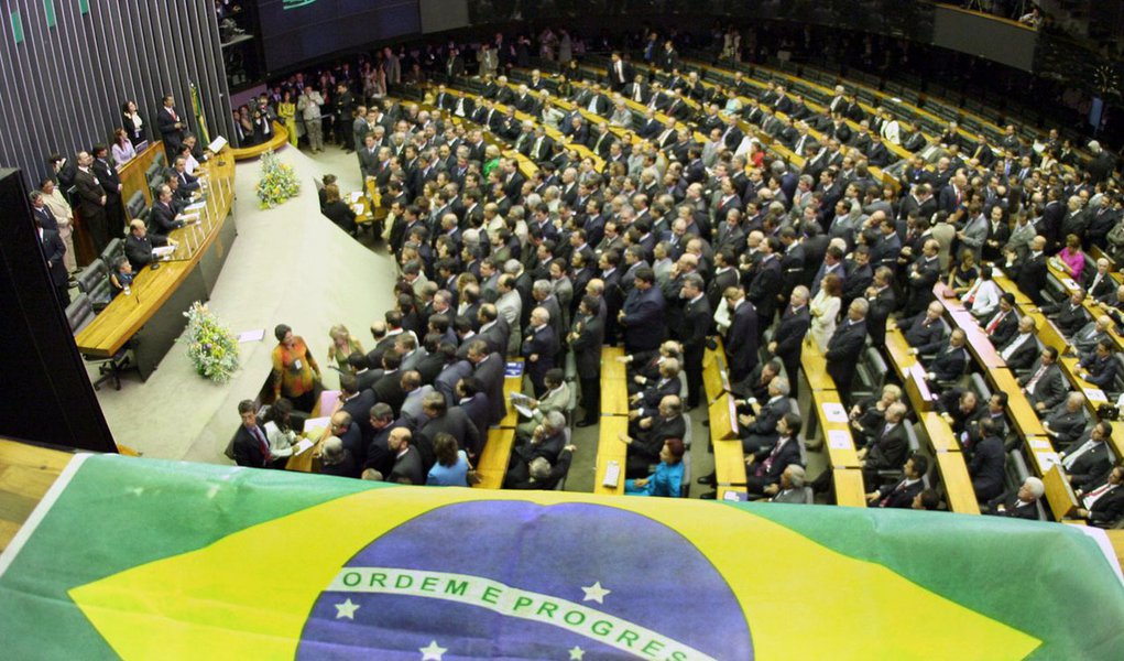 Deputados brigam para poder pulverizar emendas (Foto: Divulgação) Deputados brigam para poder pulverizar emendas