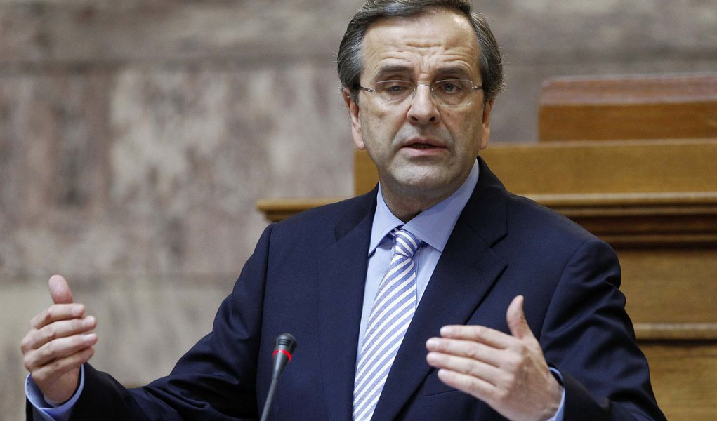 Grécia pede mais tempo para implementar cortes orçamentários (Foto: JOHN KOLESIDIS/Reuters) Grécia pede mais tempo para implementar cortes orçamentários