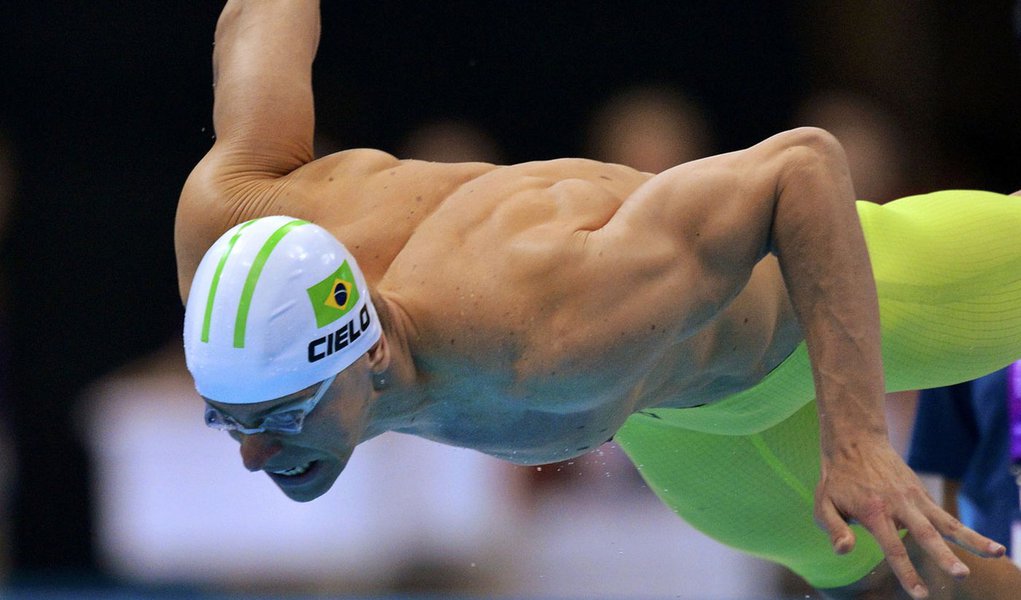 Cielo vai à final dos 100m livre com 5º melhor tempo (Foto: Toby Melville/Reuters) Cielo vai à final dos 100m livre com 5º melhor tempo