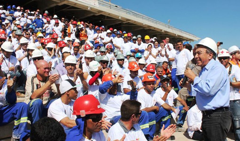 Revista de Maurício de Sousa terá personagens inspirados em operários do Itaquerão (Foto: Divulgação / Odebrecht) Revista de Maurício de Sousa terá personagens inspirados em operários do Itaquerão