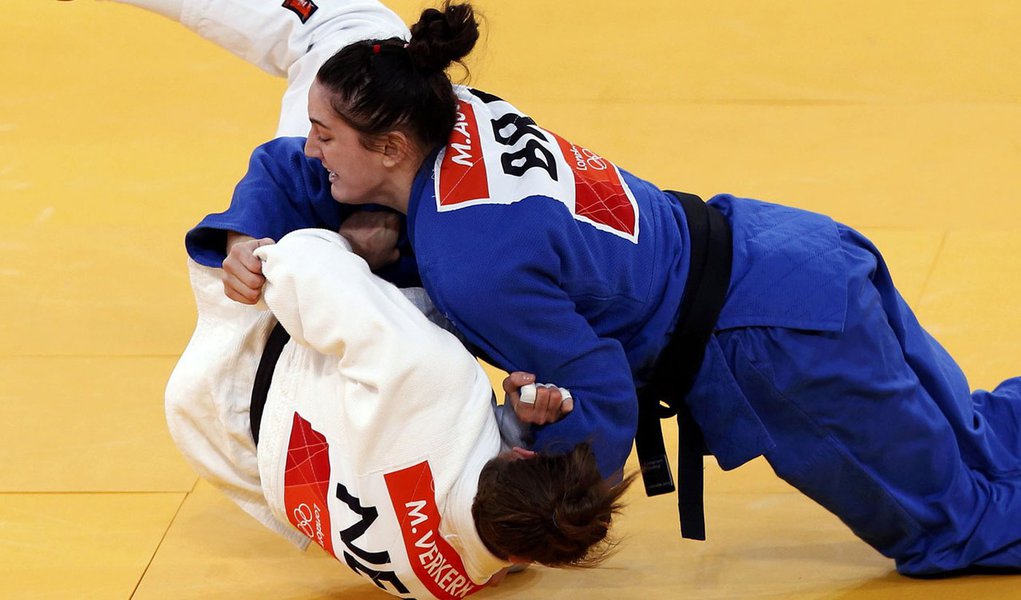 Mayra Aguiar leva medalha de bronze no judô (Foto: KIM KYUNG-HOON/Reuters) Mayra Aguiar leva medalha de bronze no judô