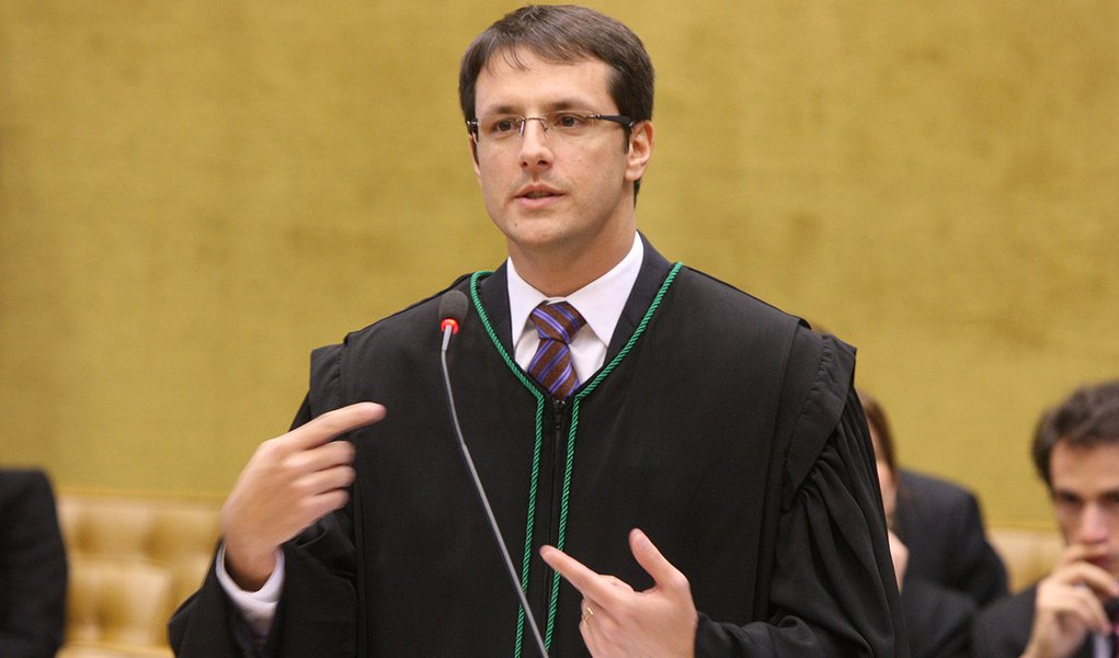 Defesa: Quaglia não sabia sobre lavagem de dinheiro (Foto: Nelson Jr./SCO/STF) Defesa: Quaglia não sabia sobre lavagem de dinheiro