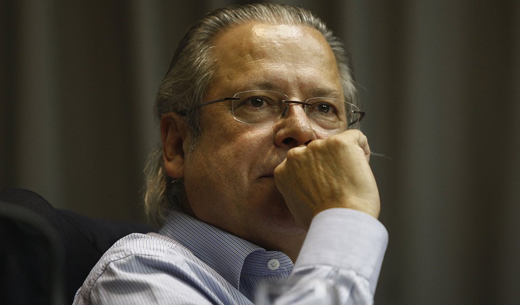 _C0T3268.JPG SÃO PAULO/SP 23-02-2010 ECONOMIA OE ELETROBRAS JOSE DIRCEU José Dirceu participa de evento comemorativo dos 30 anos do PT na Assembleia Legislativa, em São Paulo. FOTO JF DIORIO/AE (Foto: Valter Lima) _C0T3268.JPG SÃO PAULO/SP 23-02-2010 ECONOMIA OE ELETROBRAS JOSE DIRCEU José Dirceu participa de evento comemorativo dos 30 anos do PT na Assembleia Legislativa, em São Paulo. FOTO JF DIORIO/AE