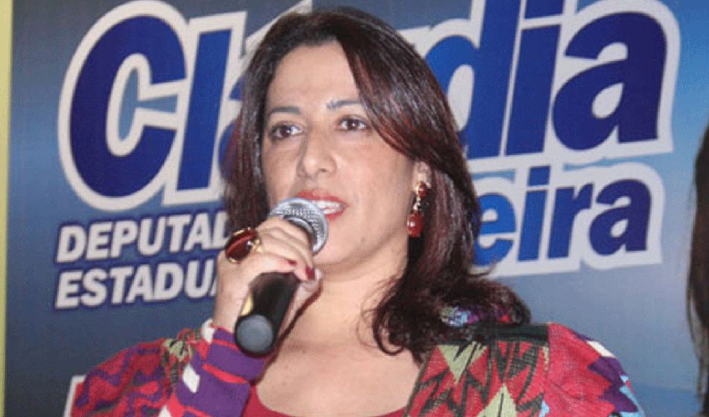 Candidata do PSD na Bahia em vídeo: "(com) Um bilhão eu fico" (Foto: Divulgação) Candidata do PSD na Bahia em vídeo: "(com) Um bilhão eu fico"