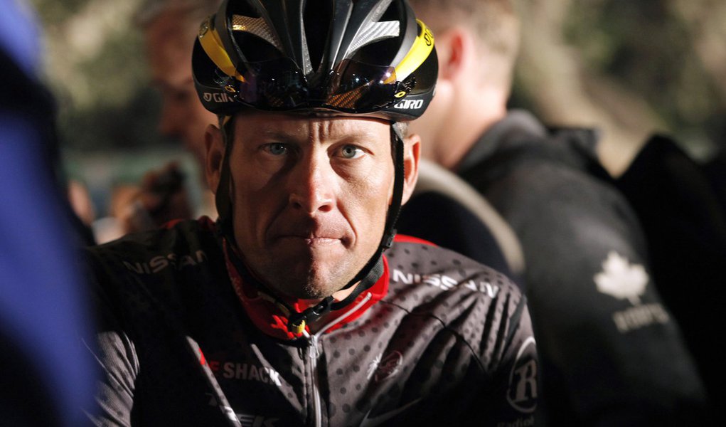 O fim trágico de Lance Armstrong (Foto: Mike Hutchings/REUTERS) O fim trágico de Lance Armstrong