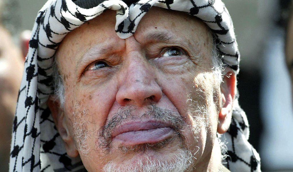 França recebe relatório preliminar sobre morte de Arafat (Foto: THOMAS COEX) França recebe relatório preliminar sobre morte de Arafat