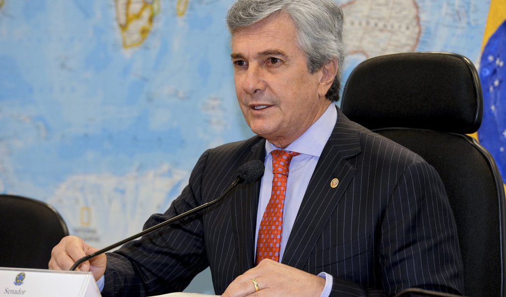 Collor sobre 'ameaça' de Franco em Itaipu: "declaração infeliz" (Foto: Agência Senado) Collor sobre 'ameaça' de Franco em Itaipu: "declaração infeliz"