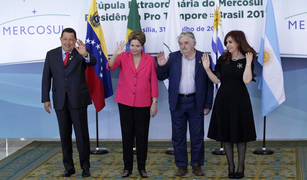 Líderes do Mercosul se reúnem para selar ingresso da Venezuela (Foto: UESLEI MARCELINO/Reuters) Líderes do Mercosul se reúnem para selar ingresso da Venezuela