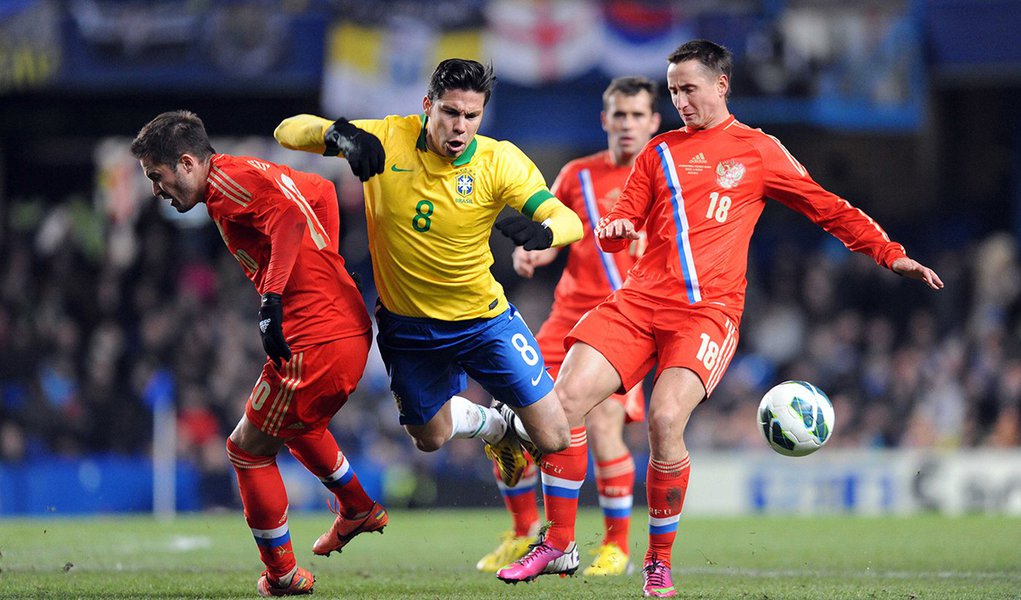 Brasil empata com Rússia; Felipão ainda não ganhou (Foto: Emiliano Capozoli/Frame) Brasil empata com Rússia; Felipão ainda não ganhou