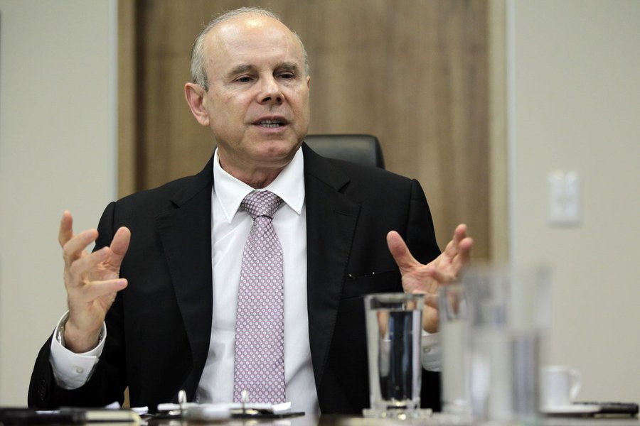 Desonerações devem chegar a R$ 55 bilhões em 2014 (Foto: UESLEI MARCELINO) Desonerações devem chegar a R$ 55 bilhões em 2014