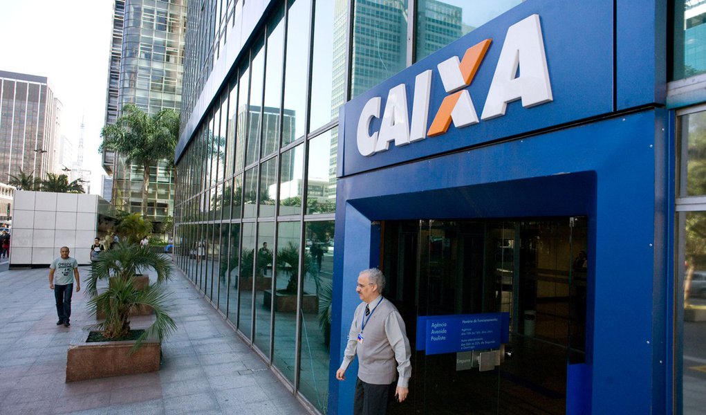 Caixa reduz juros para imóveis acima de R$ 500 mil (Foto: DANIEL TEIXEIRA) Caixa reduz juros para imóveis acima de R$ 500 mil