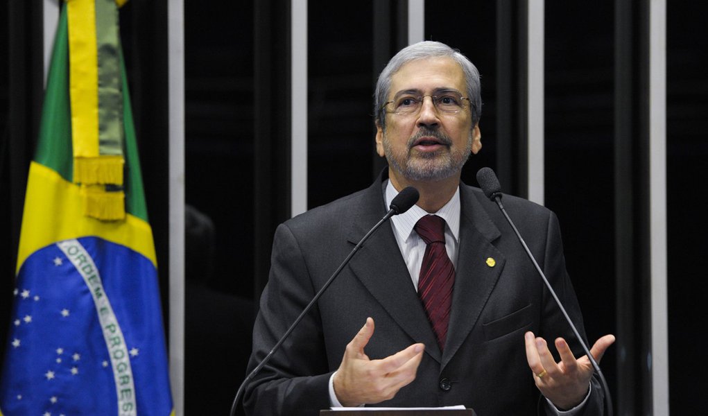 Oposição irá à Justiça contra adiamento de ABS (Foto: Agência Senado) Oposição irá à Justiça contra adiamento de ABS