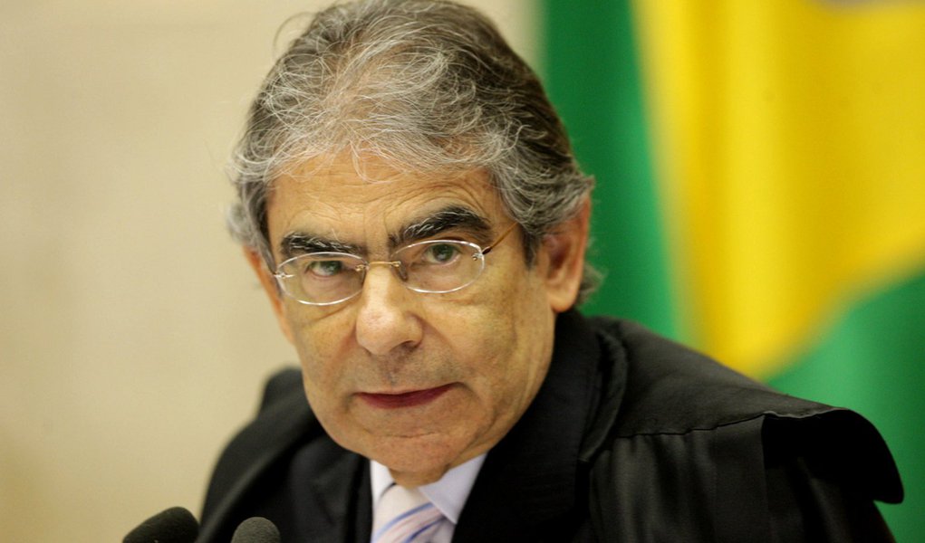 Ayres Britto: "Quem votou pela absolvição vota na dosimetria" (Foto: STF/Divulgação) Ayres Britto: "Quem votou pela absolvição vota na dosimetria"