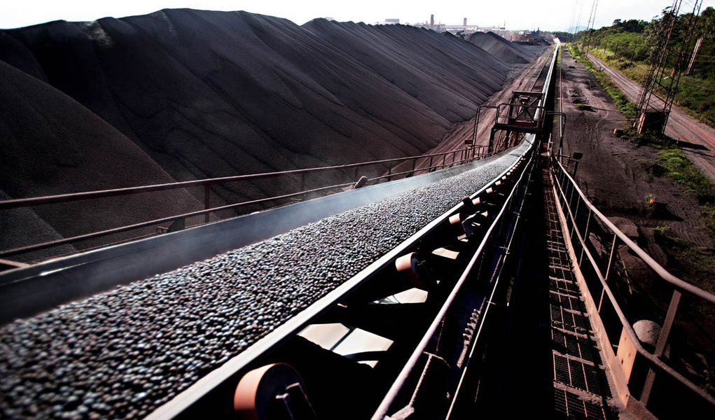 Geólogo critica marco regulatório da mineração Geólogo critica marco regulatório da mineração