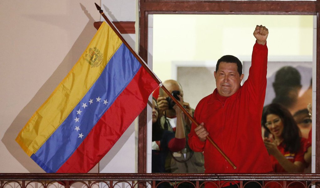 Chávez reeleito com 54% dos votos na Venezuela (Foto: JORGE SILVA) www.brasil247.com - Chávez reeleito com 54% dos votos na Venezuela