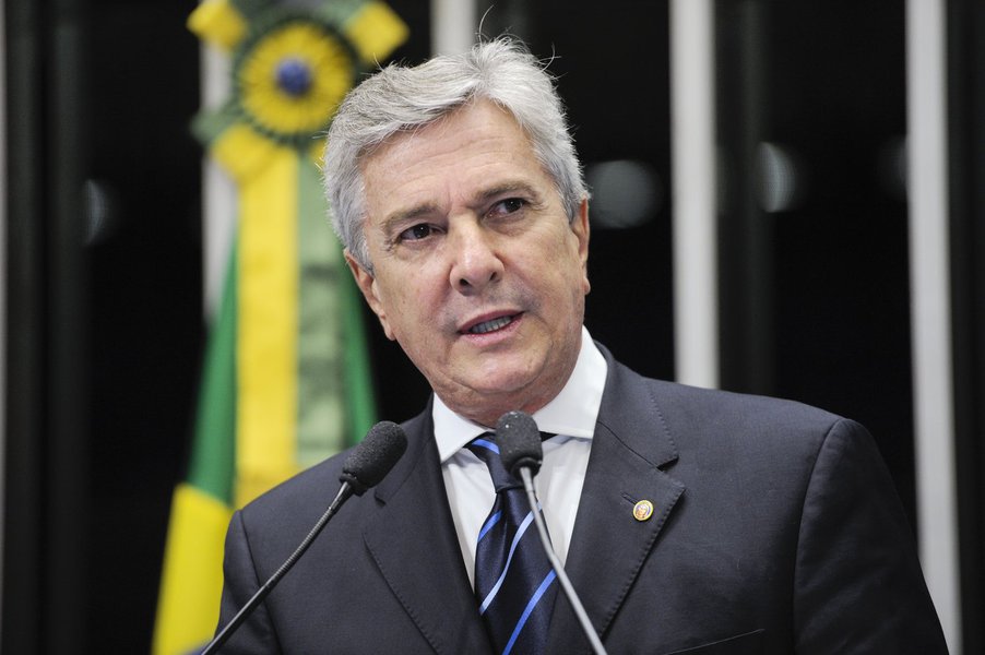 Collor derrota Veja e leva indenização histórica (Foto: Pedro França) Collor derrota Veja e leva indenização histórica