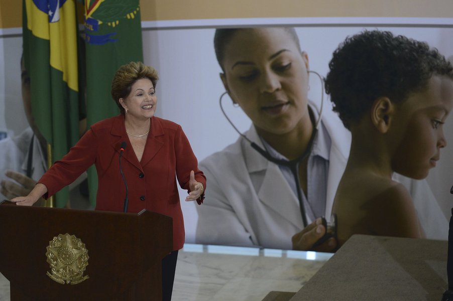 Gripada, Dilma cancela agenda e fica no Alvorada (Foto: Fabio Rodrigues Pozzebom/ABr) Gripada, Dilma cancela agenda e fica no Alvorada