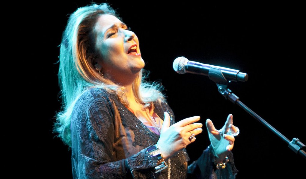 Zizi Possi grava inéditas em CD ao vivo (Foto: Divulgação) Zizi Possi grava inéditas em CD ao vivo
