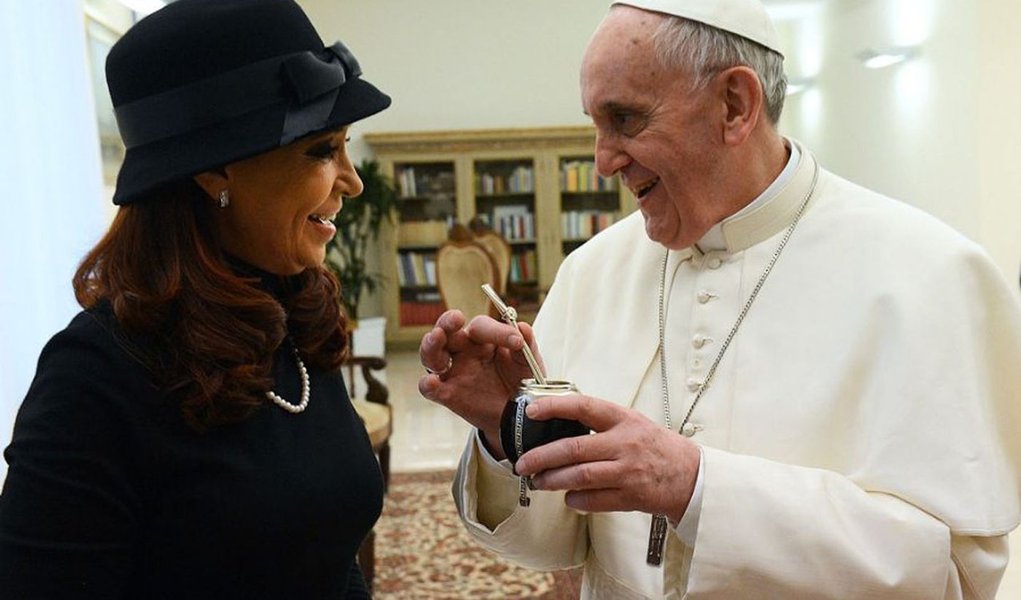 Para o Globo, papa vai conter Cristina (Foto: -) Para o Globo, papa vai conter Cristina