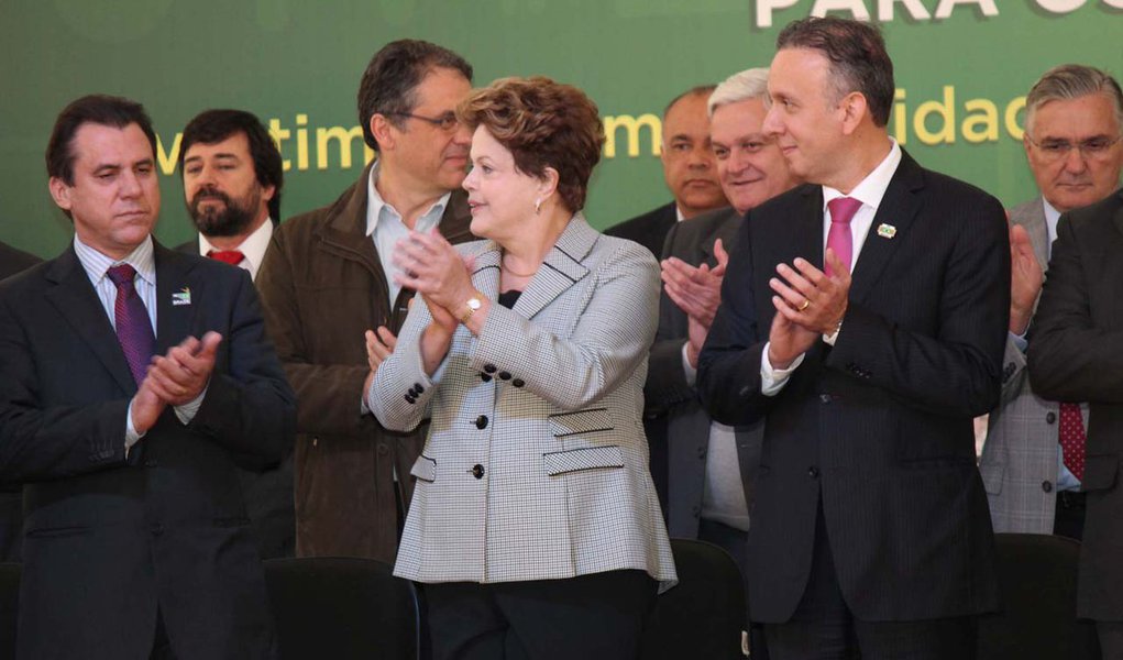 SÃO BERNARDO DO CAMPO,SP,19.08.2013:DILMA/PAC/SÃO BERNARDO DO CAMPO - A presidente da República, Dilma Rousseff, anuncia investimentos do Programa de Aceleração do Crescimento (PAC) para cidades da região do Grande ABC, em evento realizado no Paço Municip (Foto: Marco Damiani) SÃO BERNARDO DO CAMPO,SP,19.08.2013:DILMA/PAC/SÃO BERNARDO DO CAMPO - A presidente da República, Dilma Rousseff, anuncia investimentos do Programa de Aceleração do Crescimento (PAC) para cidades da região do Grande ABC, em evento realizado no Paço Municip