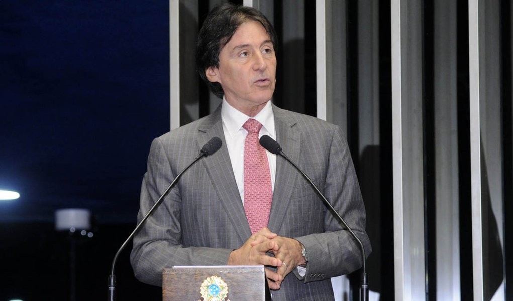 Justiça goiana manda MST deixar fazenda de senador (Foto: Waldemir Barreto) Justiça goiana manda MST deixar fazenda de senador