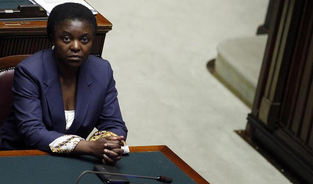 Primeira ministra negra da Itália é alvo de insultos (Foto: JPEGFOTO) Primeira ministra negra da Itália é alvo de insultos
