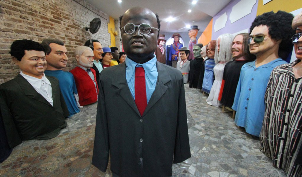 O "gigante" Barbosa ganha as ladeiras de Olinda O "gigante" Barbosa ganha as ladeiras de Olinda