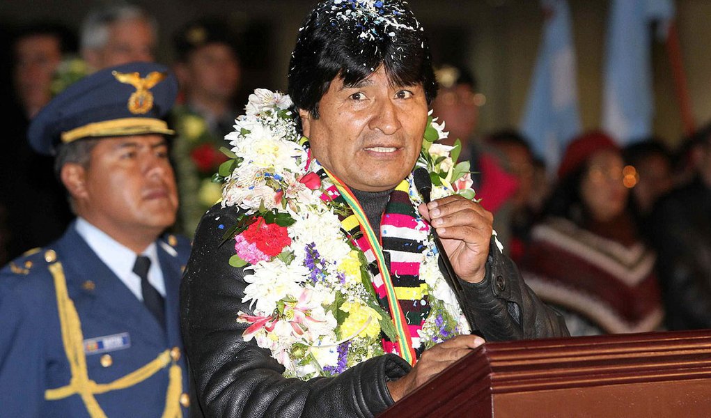 Evo Morales ameaça fechar embaixada norte-americana (Foto: Martin Alipaz) Evo Morales ameaça fechar embaixada norte-americana