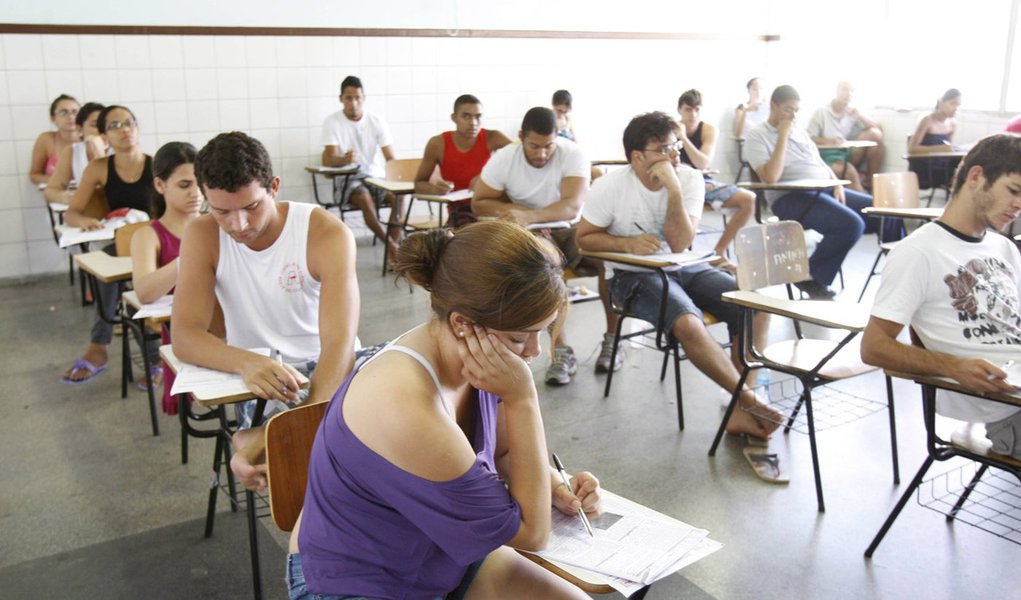 Cai percentual de estudantes que querem ser professores, diz OCDE Cai percentual de estudantes que querem ser professores, diz OCDE