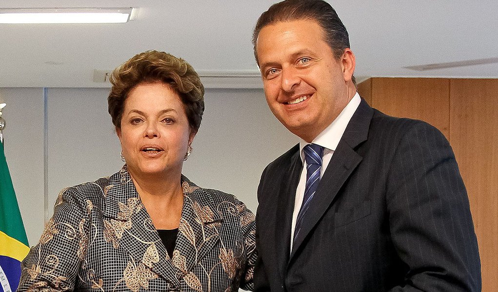 Campos fala com Serra, mas Dilma ainda tem esperança (Foto: Roberto Stuckert Filho) Campos fala com Serra, mas Dilma ainda tem esperança