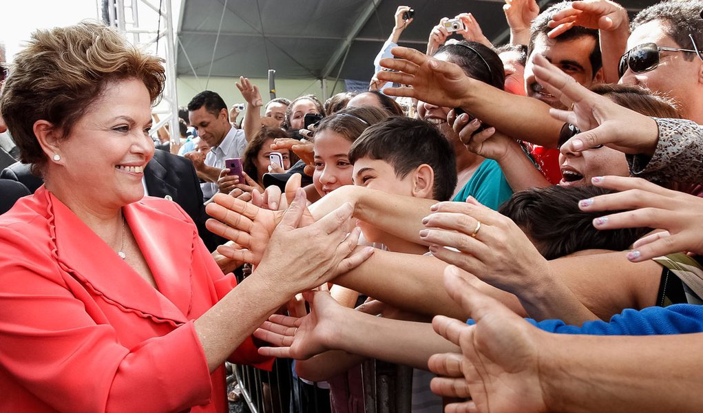 Dilma: prioridade é manter empregos "sem estabilidade" (Foto: Roberto Stuckert Filho/PR) Dilma: prioridade é manter empregos "sem estabilidade"