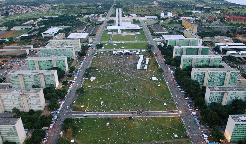 Prefeitos do NE vão a Brasília por mais recursos Prefeitos do NE vão a Brasília por mais recursos