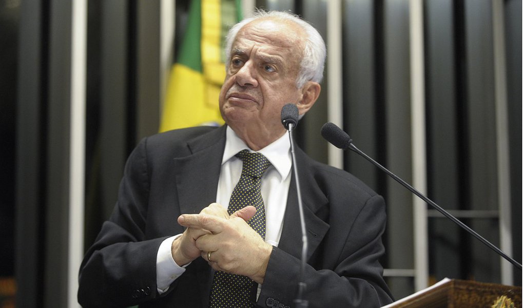 Simon: exemplo do papa é mensagem para o mundo (Foto: Moreira Mariz) Simon: exemplo do papa é mensagem para o mundo