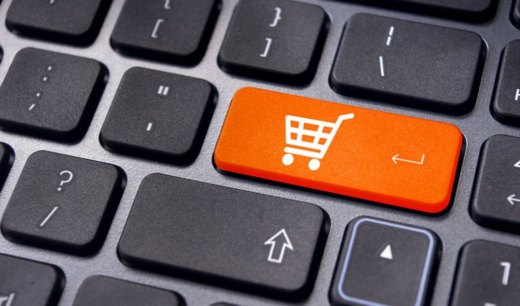 Comércio eletrônico deve atingir R$ 22,5 bilhões no Brasil em 2012 (Foto: Shutterstock) Comércio eletrônico deve atingir R$ 22,5 bilhões no Brasil em 2012