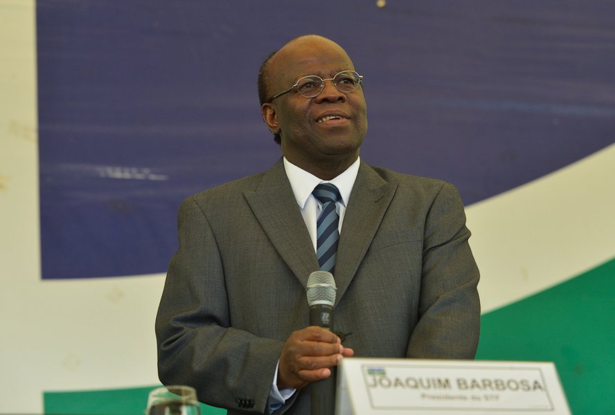 Barbosa: acórdão do mensalão sai nos próximos dias (Foto: Elza Fiuza/ABr) Barbosa: acórdão do mensalão sai nos próximos dias