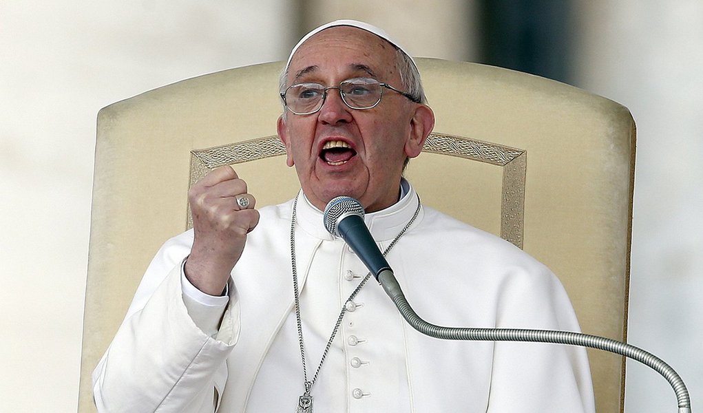 Papa cobra determinação contra pedofilia na Igreja (Foto: STEFANO RELLANDINI) Papa cobra determinação contra pedofilia na Igreja