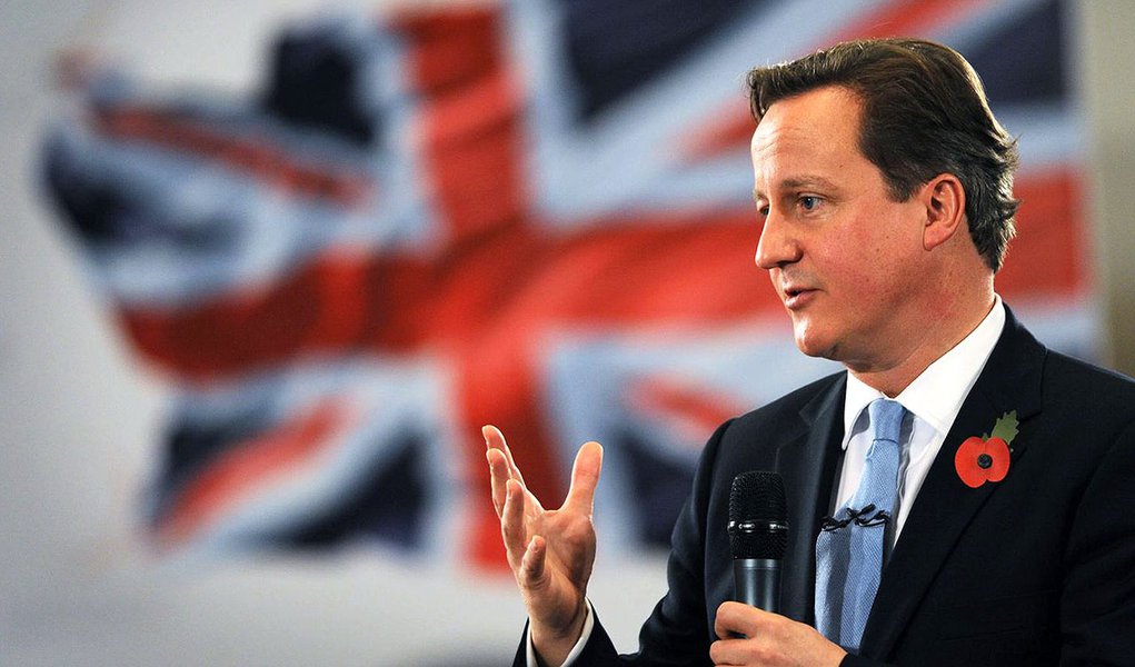 Prime Minister David Cameron holds a Q&A with 350 students at Zayed University in Abu Dhabi today where he faced questions about a range of topics including the 'arab spring'. (Foto: Roberta Namour) Prime Minister David Cameron holds a Q&A with 350 students at Zayed University in Abu Dhabi today where he faced questions about a range of topics including the 'arab spring'.