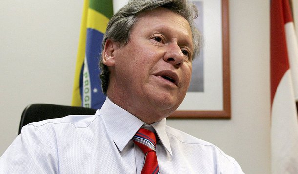 Arthur Virgílio diz que Eduardo Leite é 