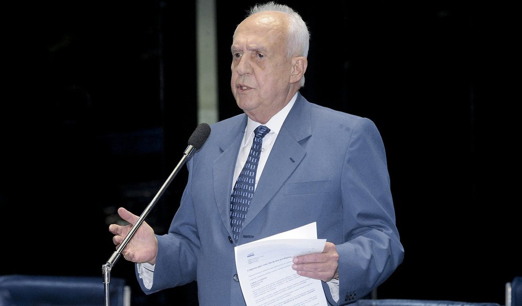Jarbas detona morosidade do Senado em votar PEC 18 (Foto: Waldemir Barreto) Jarbas detona morosidade do Senado em votar PEC 18