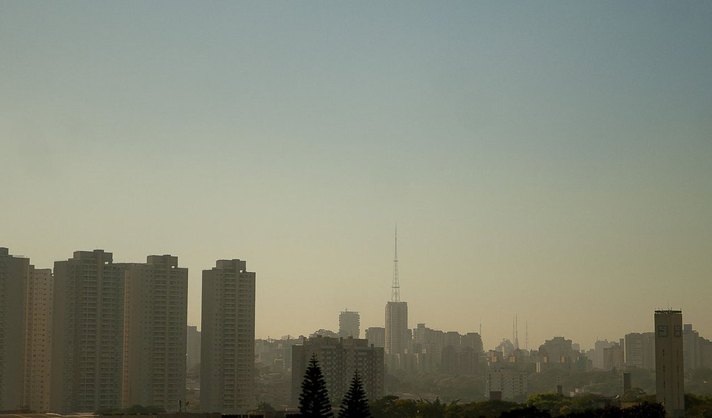 São Paulo ficará em estado de alerta até terça-feira (Foto: Marcelo Camargo/Agência Brasil) São Paulo ficará em estado de alerta até terça-feira