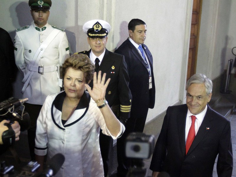 Candidata, eu? Dilma diz que mídia a lançou (Foto: ANDRES STAPFF) Candidata, eu? Dilma diz que mídia a lançou