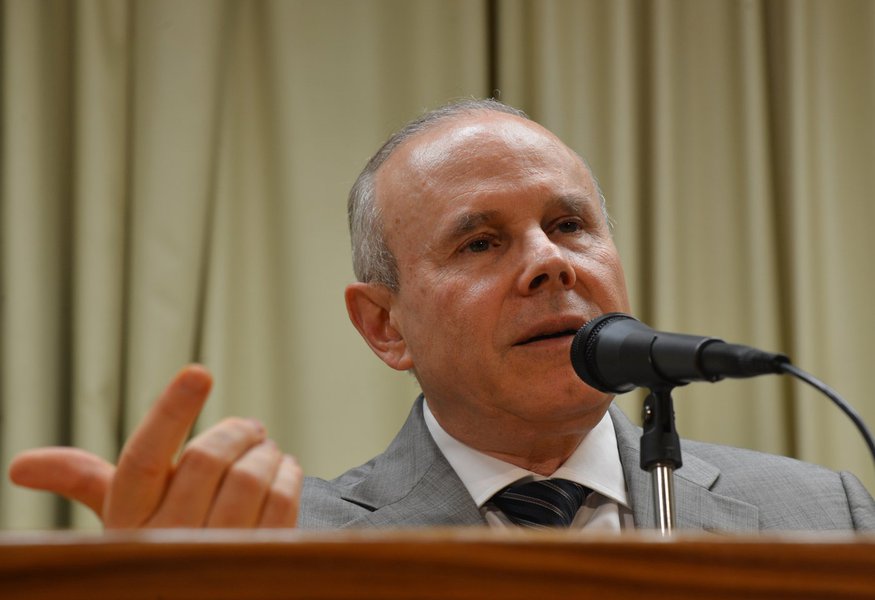 Mantega: não há data para anúncio de cortes (Foto: Valter Campanato/ABr) Mantega: não há data para anúncio de cortes