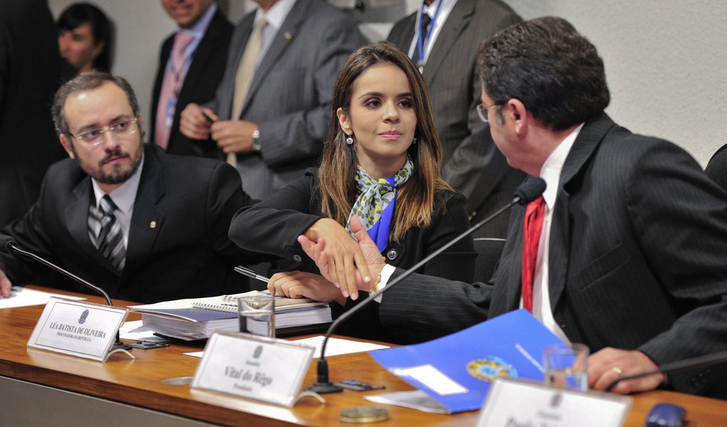 R$ 167 milhões é a fortuna apreendida de Cachoeira (Foto: Geraldo Magela/Agência Senado) R$ 167 milhões é a fortuna apreendida de Cachoeira
