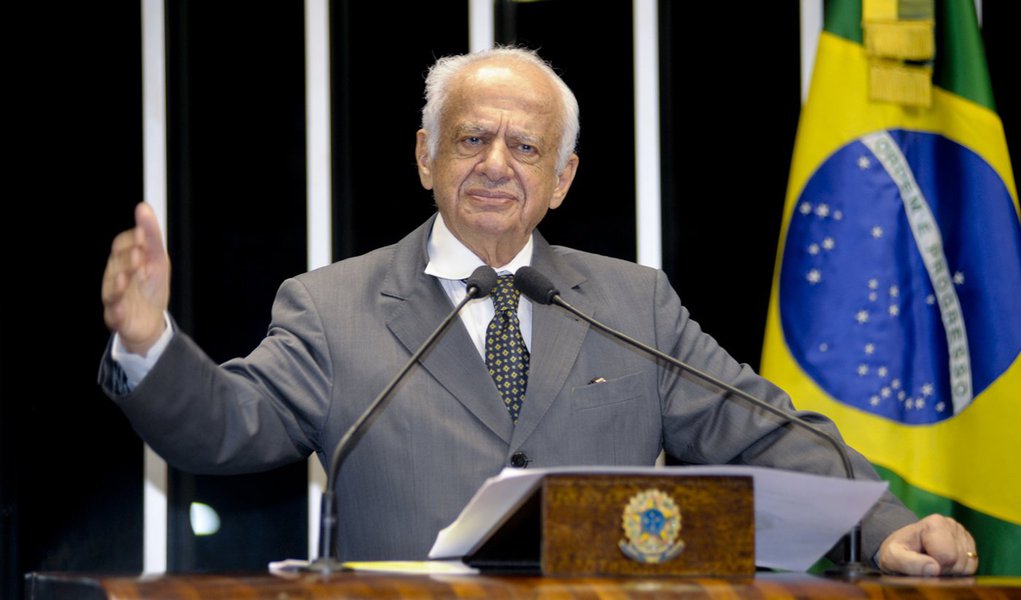 Simon: "impunidade tem os seus dias contados no Brasil" (Foto: José Cruz/Agência Senado) Simon: "impunidade tem os seus dias contados no Brasil"