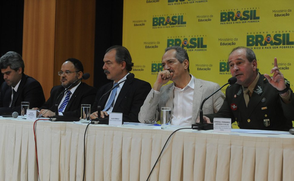 Governo estuda criar 'universidade olímpica' (Foto: José Cruz/ABr) Governo estuda criar 'universidade olímpica'