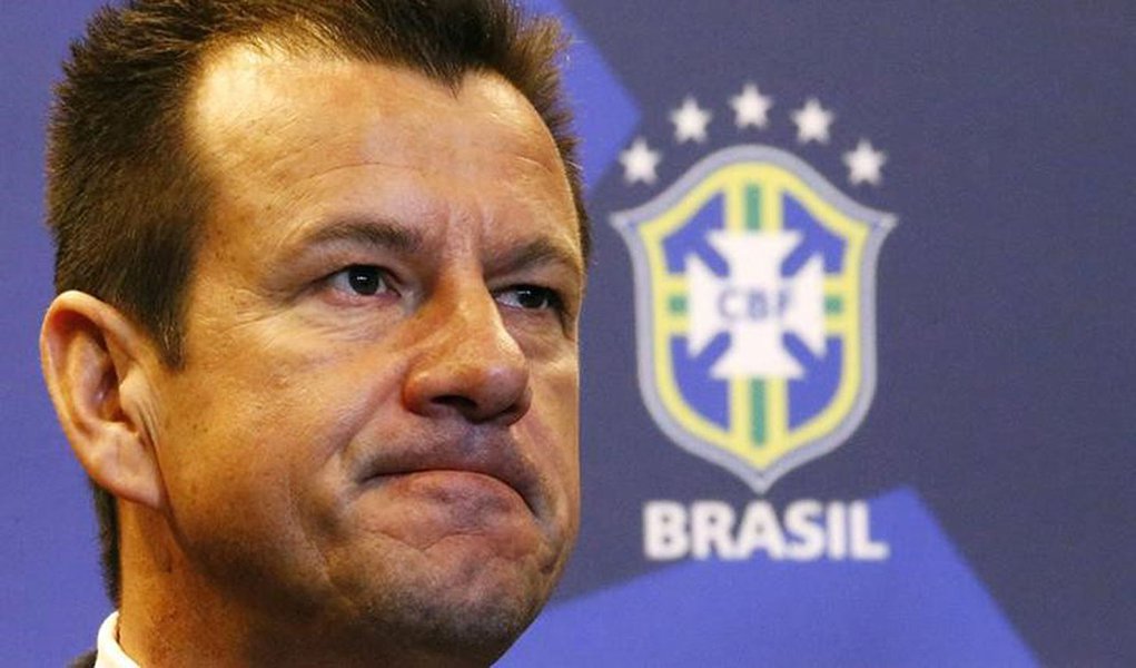 Técnico da seleção brasileira, Dunga, durante entrevista coletiva no Rio de Janeiro. 22/07/2014 REUTERS/Ricardo Moraes (Foto: Leonardo Attuch) Técnico da seleção brasileira, Dunga, durante entrevista coletiva no Rio de Janeiro. 22/07/2014 REUTERS/Ricardo Moraes
