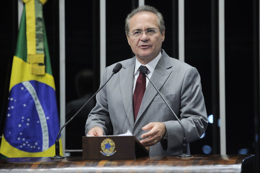 Renan garante assistência a torcedores presos na Bolívia (Foto: Pedro França) Renan garante assistência a torcedores presos na Bolívia