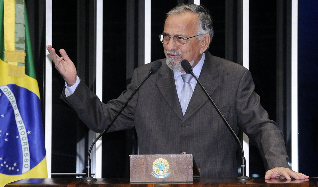 João Capiberibe obtém liminar no TSE para validar votos (Foto: Waldemir Barreto) João Capiberibe obtém liminar no TSE para validar votos